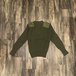 Military Pullover Sweater 100% Wool Valor Collection DSCP Men's Size 40 Green‎